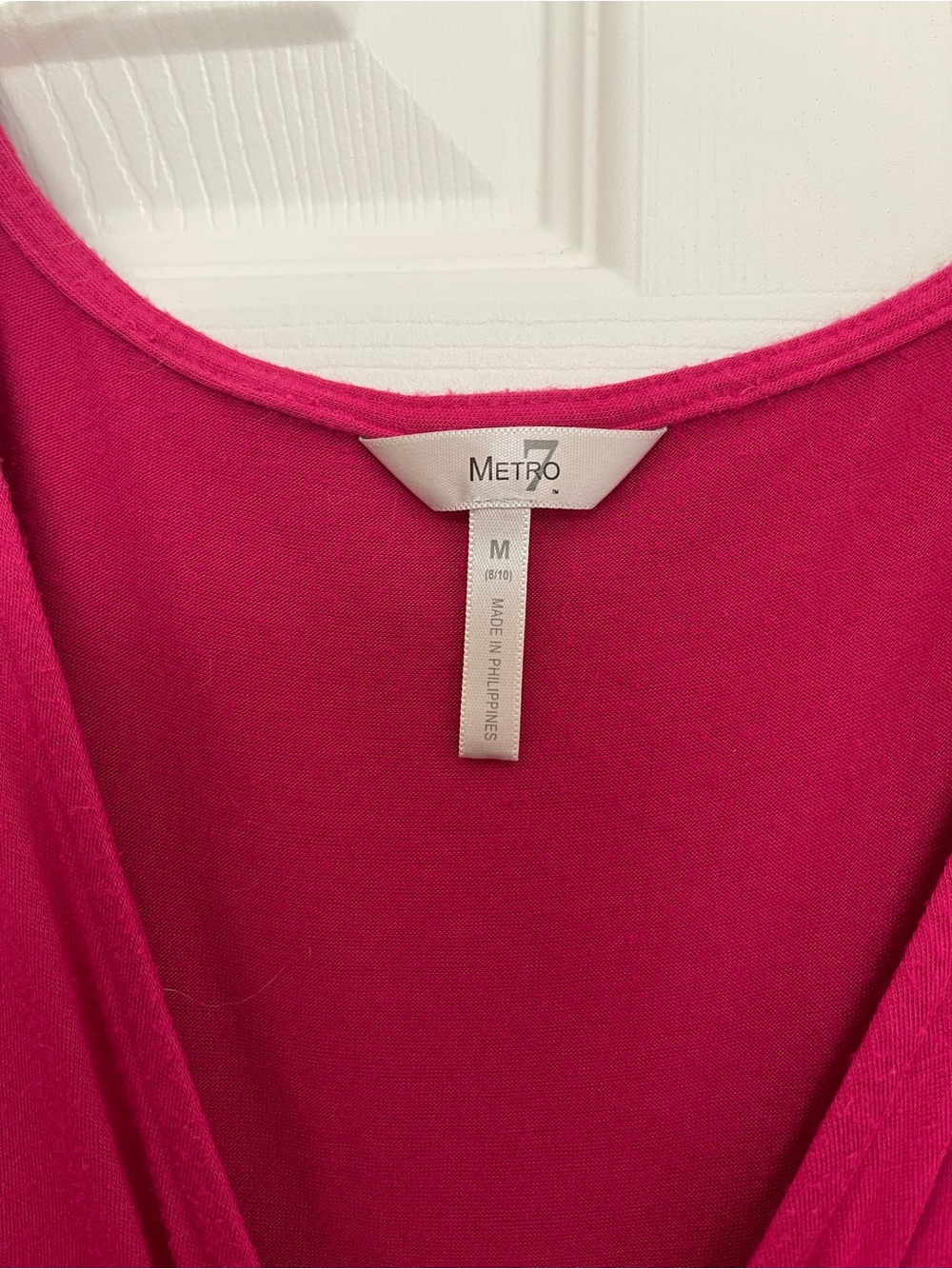 Metro7 Hot Pink V-Neck Pleated Tank Top - Size Medium - Picture 3 of 4